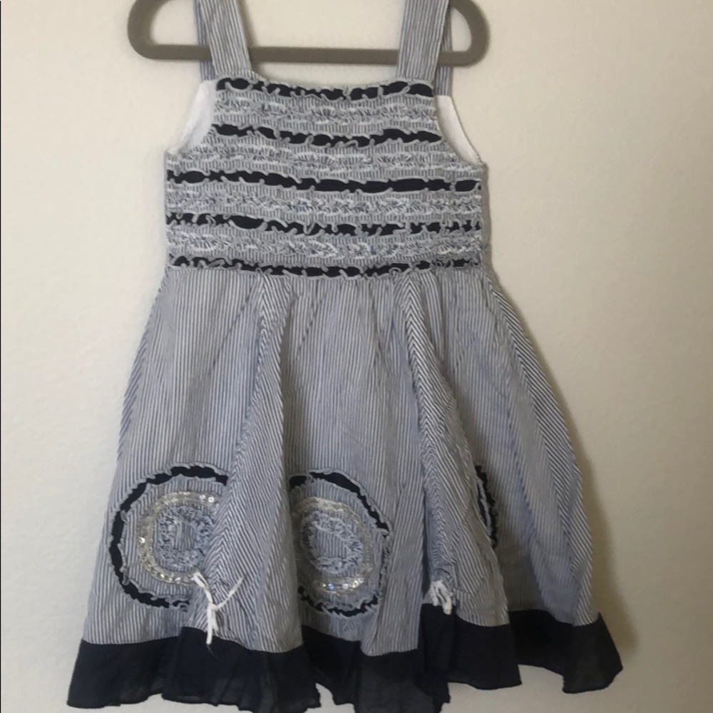 LoFff girls dress sz 5 or 98 European